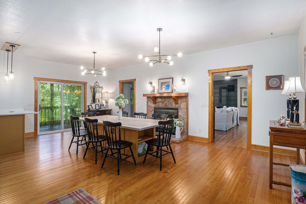 418116 Clayton Residential