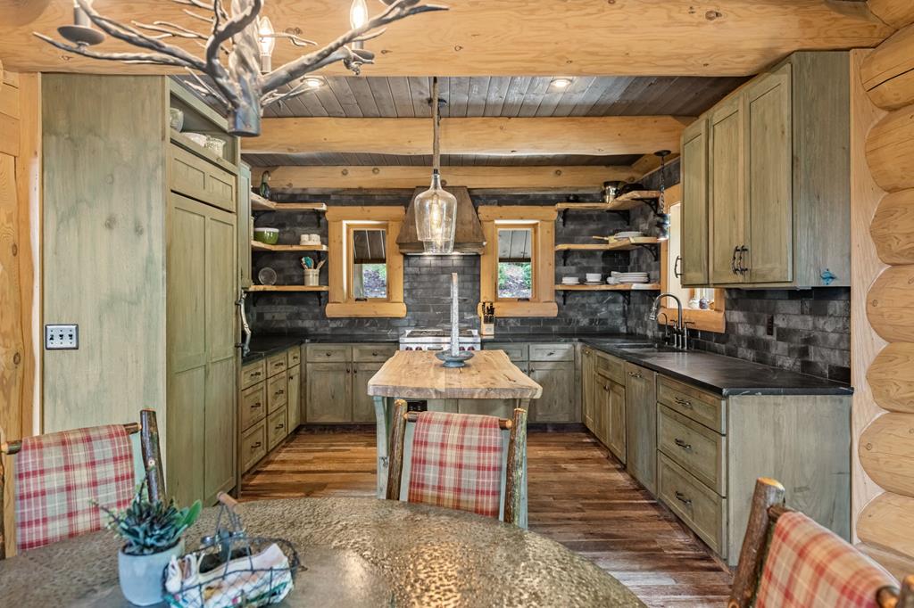 418155 Epworth Residential