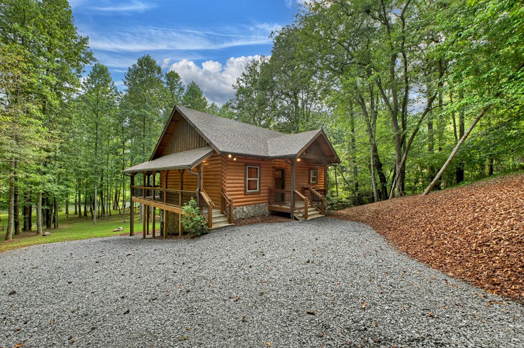418162 Mineral Bluff Residential