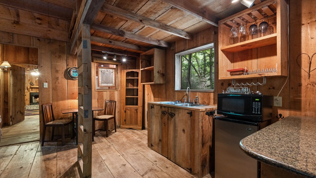 418203 Blue Ridge Residential