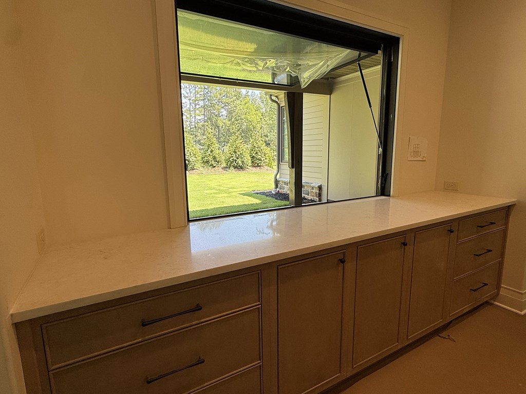 418224 Roswell Residential