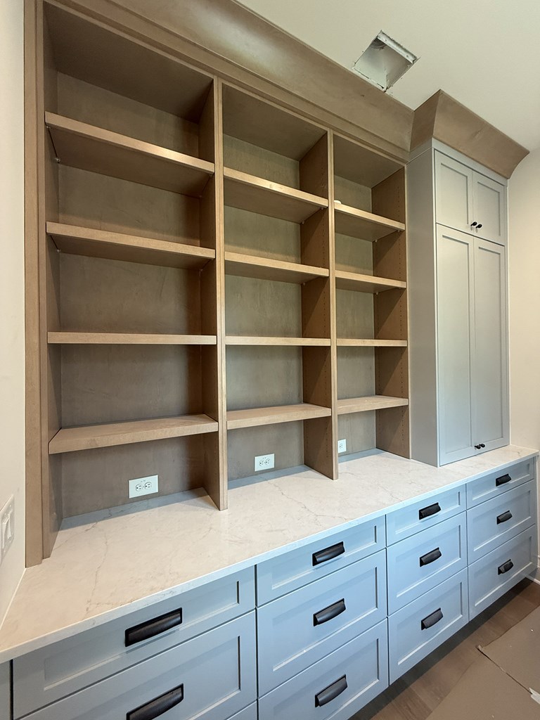 418224 Roswell Residential