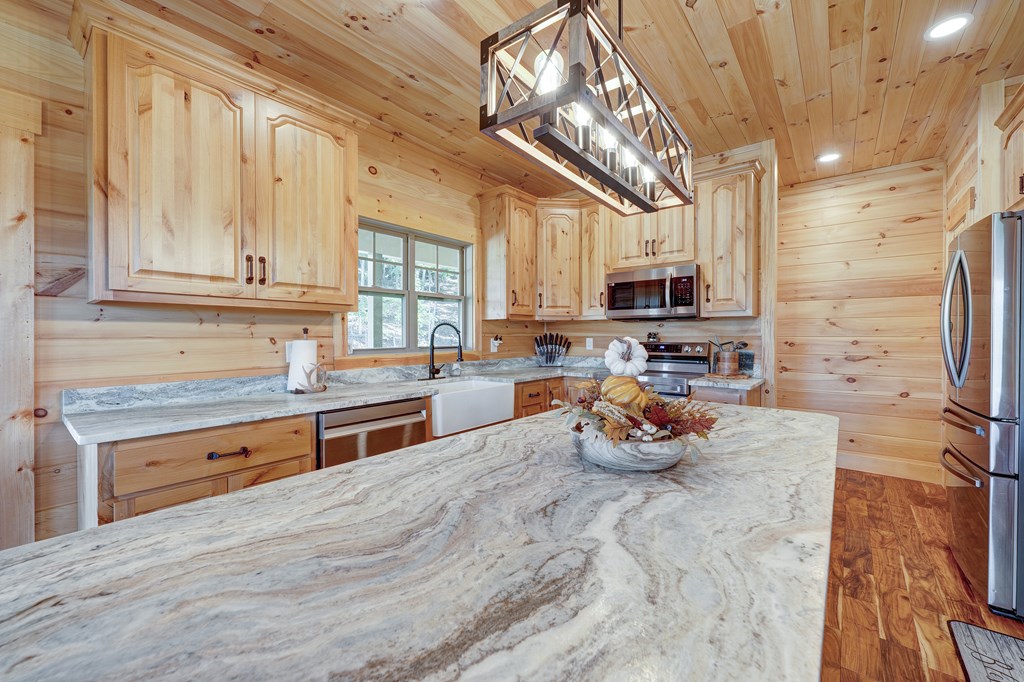 418225 Morganton Residential