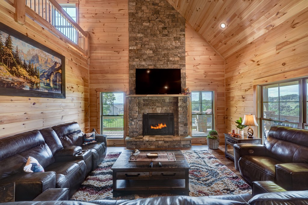 418225 Morganton Residential