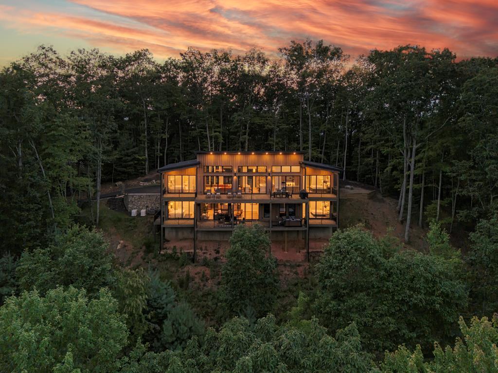 418249 Blue Ridge 