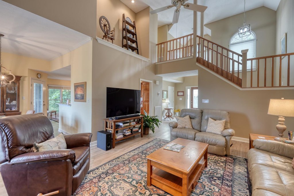418285 Hayesville Residential