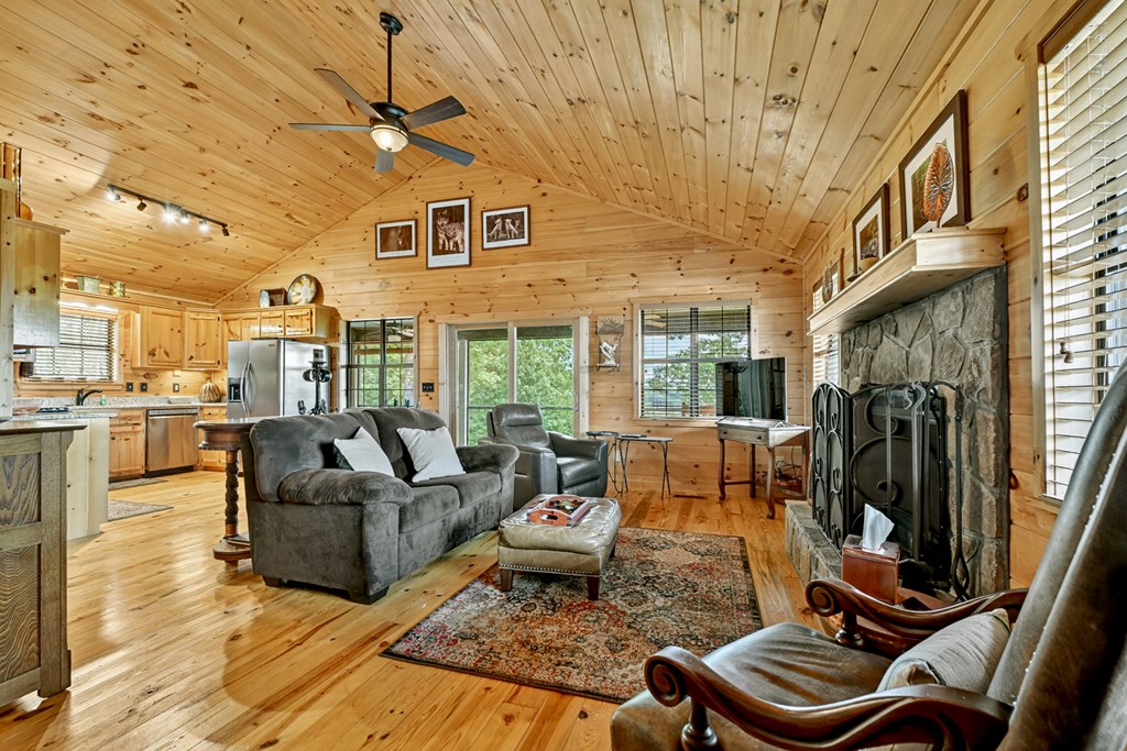 418286 Morganton Residential