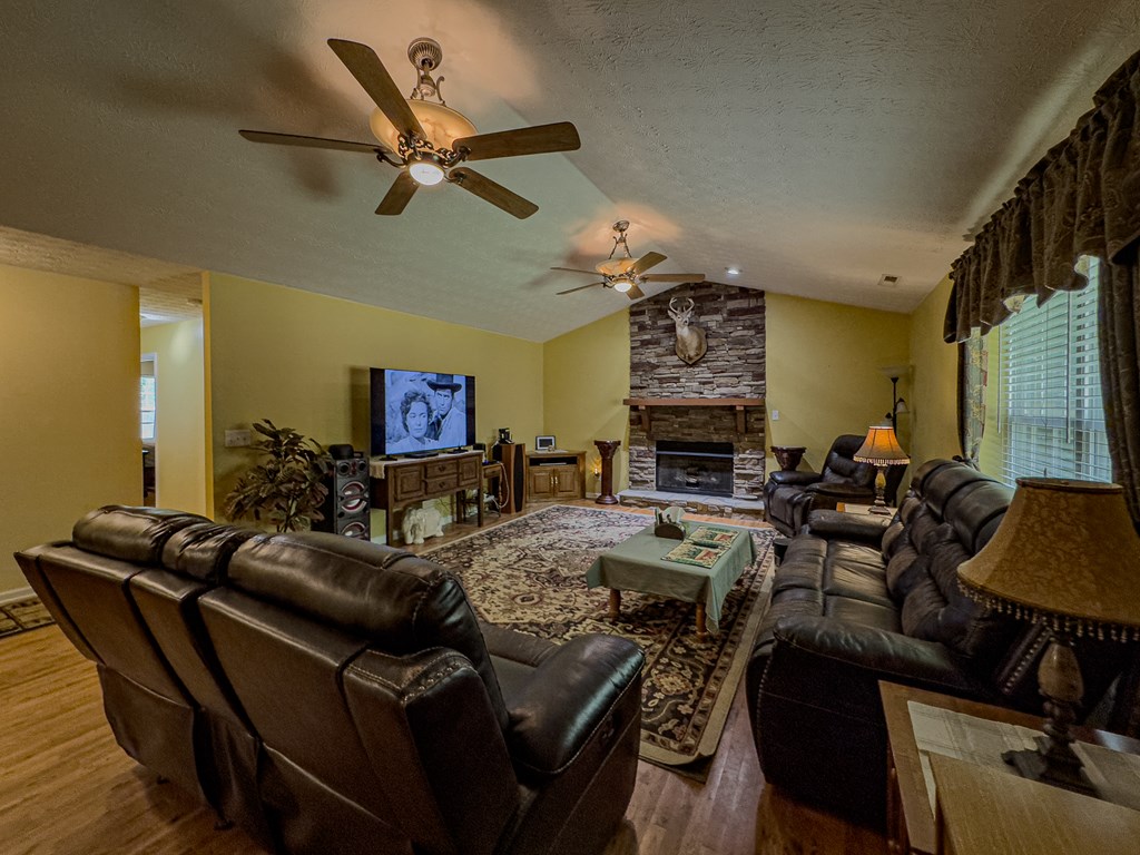 418298 Murphy Residential