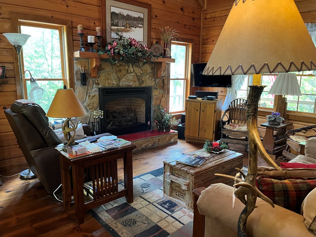 418305 Murphy Residential