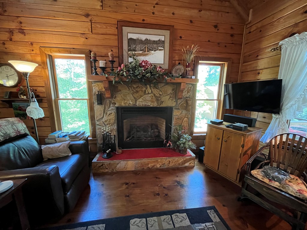 418305 Murphy Residential