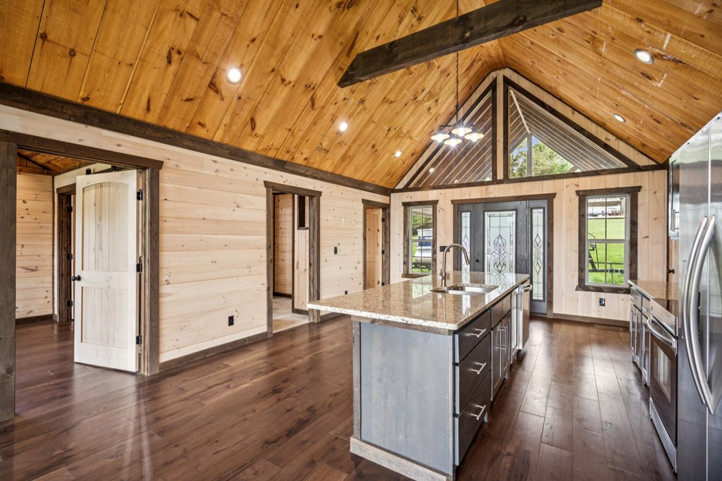 418333 Morganton Residential