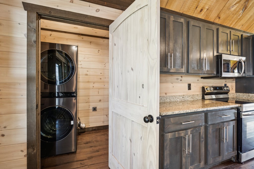 418333 Morganton Residential
