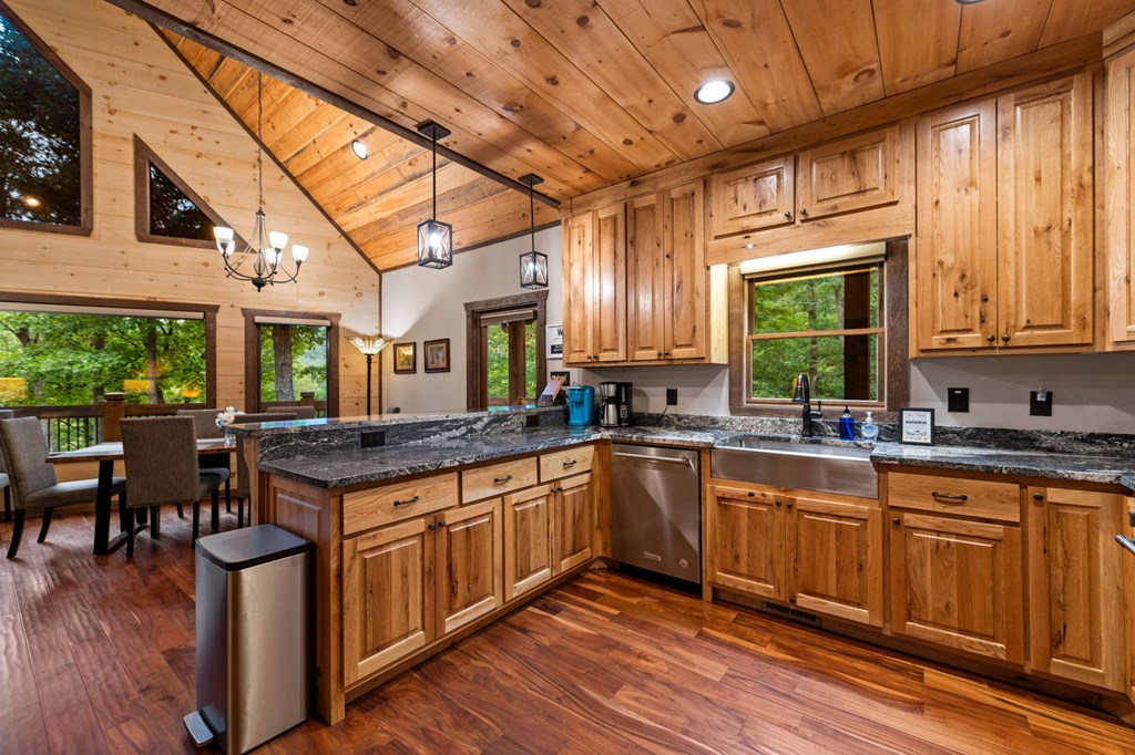 418338 Cherry Log Residential