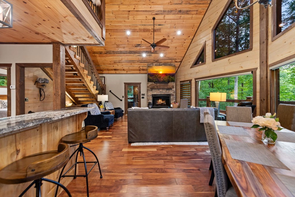 418338 Cherry Log Residential