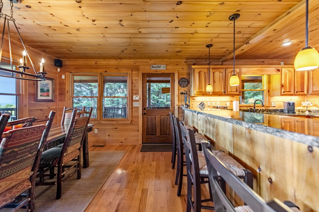 418351 Mineral Bluff Residential