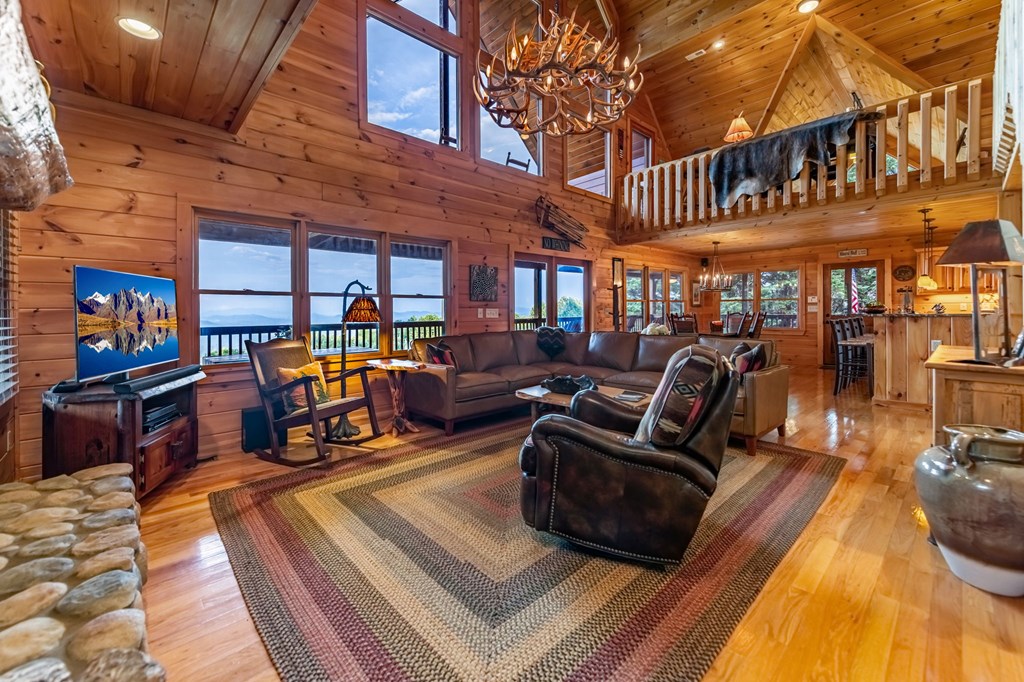 418351 Mineral Bluff Residential