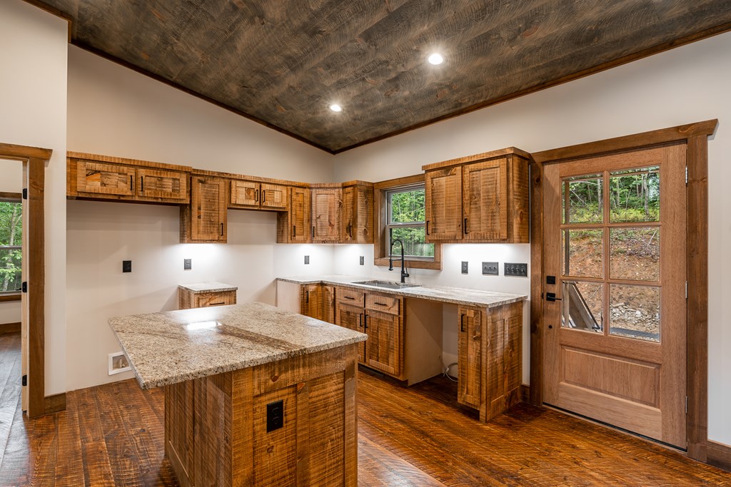 418370 Epworth Residential
