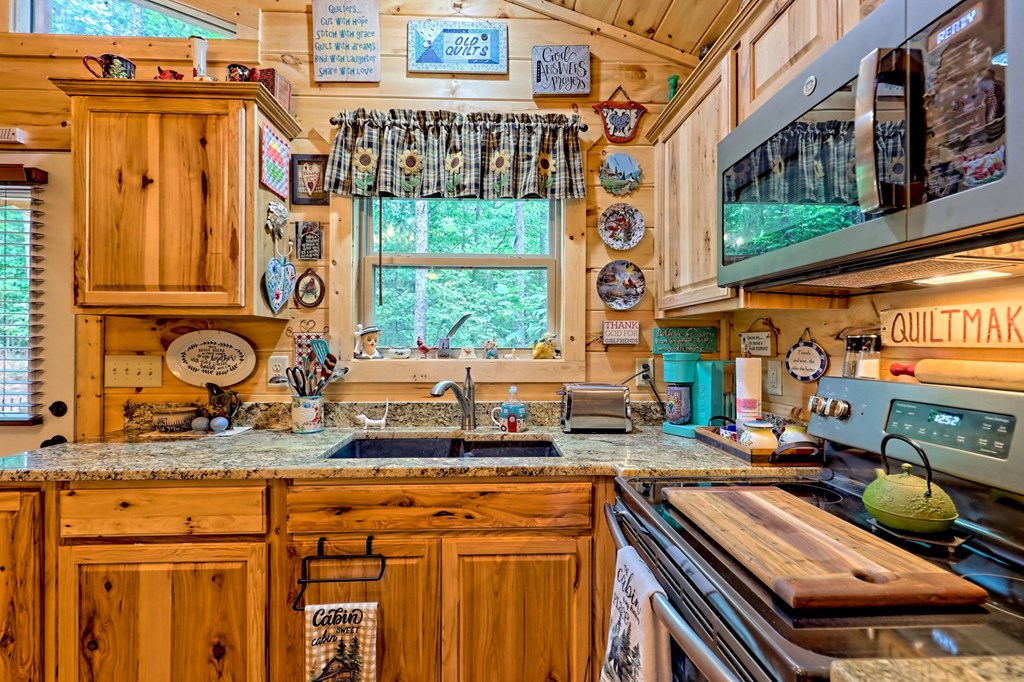 418389 Murphy Residential