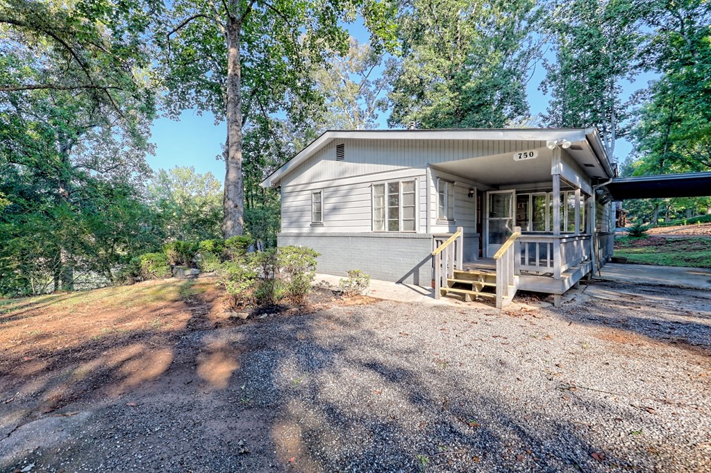 418400 Hiawassee Residential