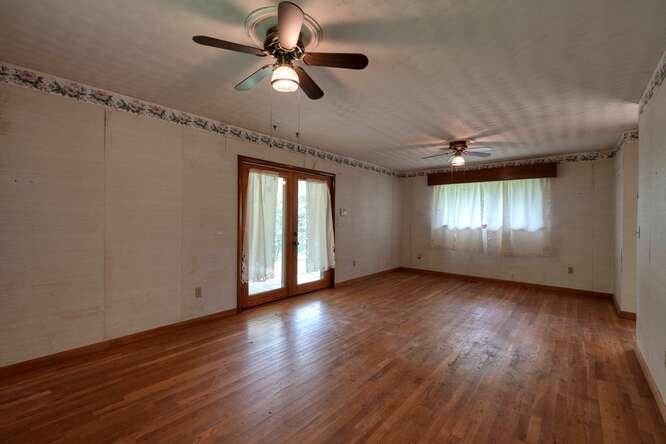418412 Blairsville Residential