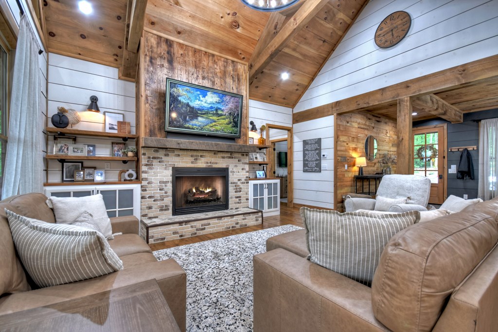 418431 Cherry Log Residential