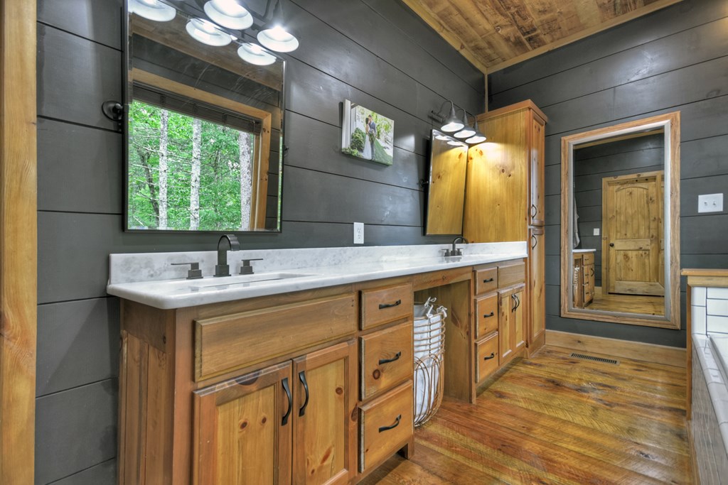 418431 Cherry Log Residential