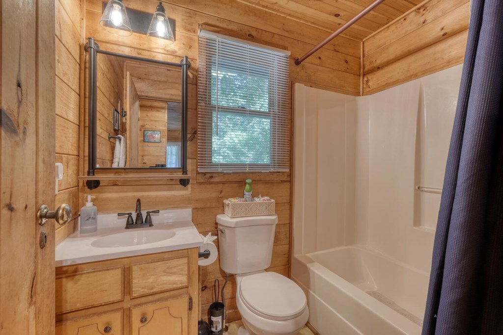 418435 Blairsville Residential