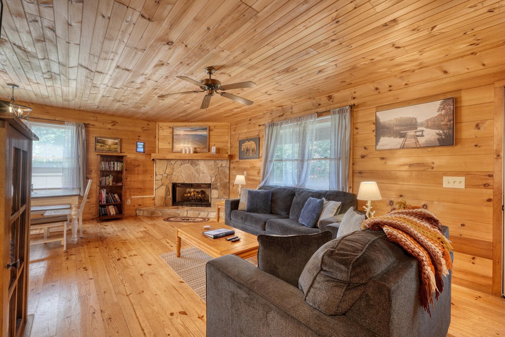 418435 Blairsville Residential