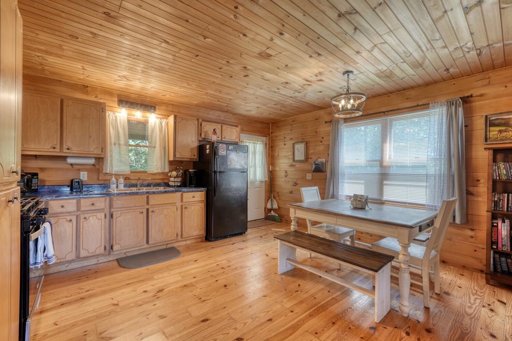 418435 Blairsville Residential