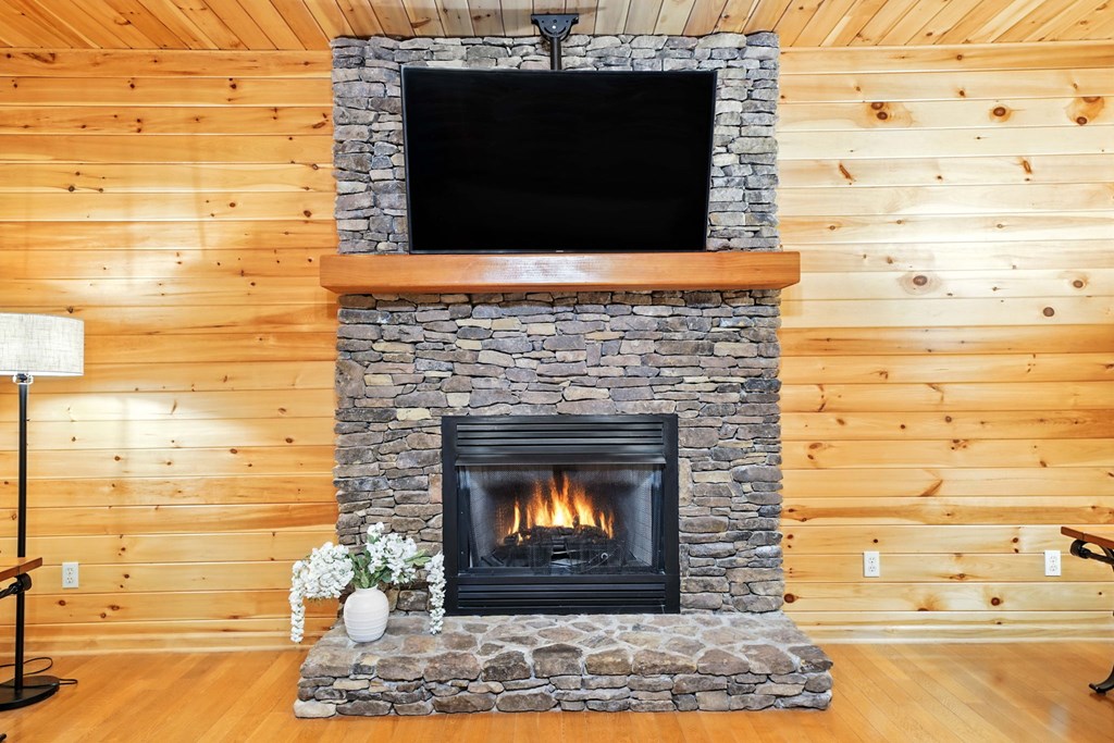 418450 Morganton Residential
