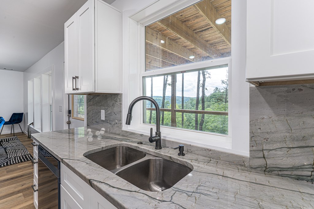 418463 Murphy Residential