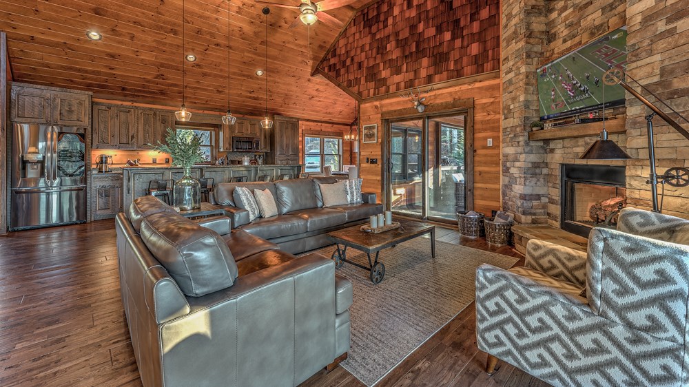 418464 Mineral Bluff Residential