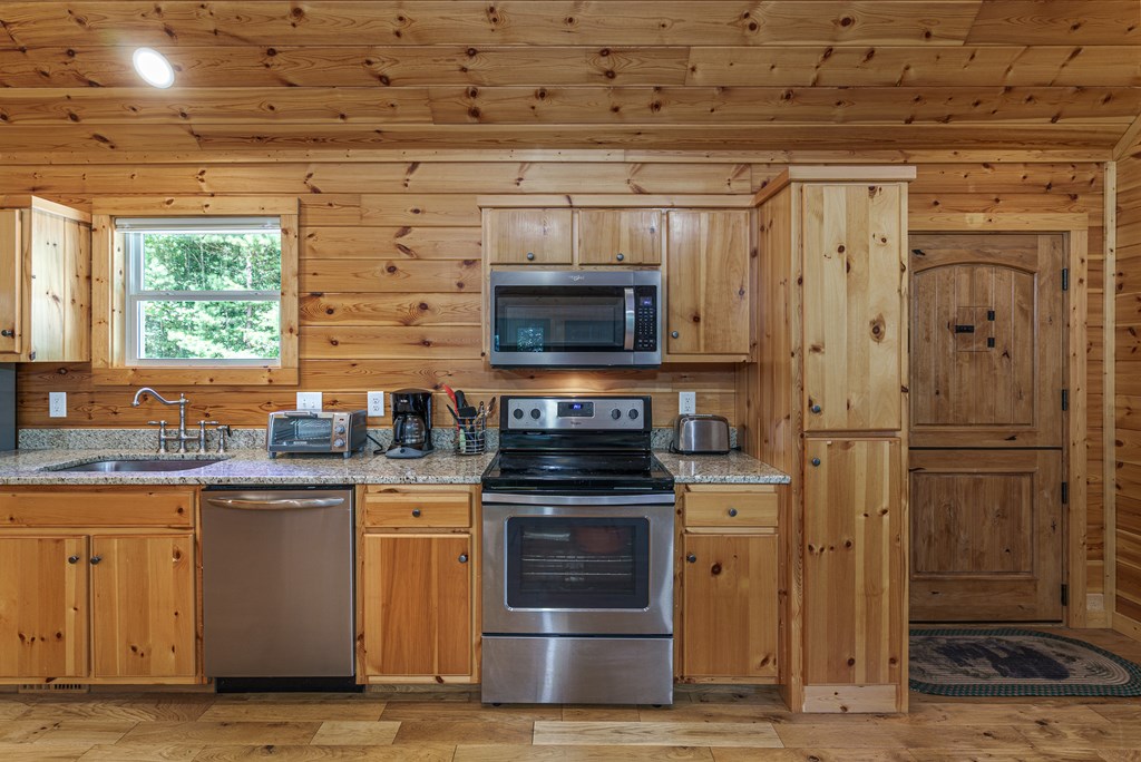 418468 Murphy Residential