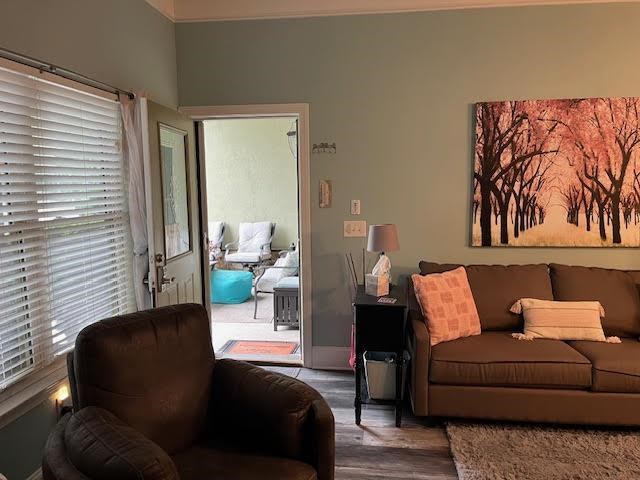 418483 Young Harris Condominium
