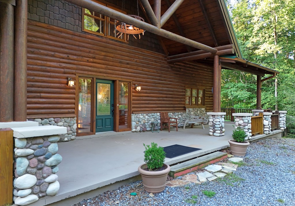 418485 Mineral Bluff Residential