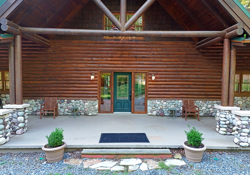 418485 Mineral Bluff Residential