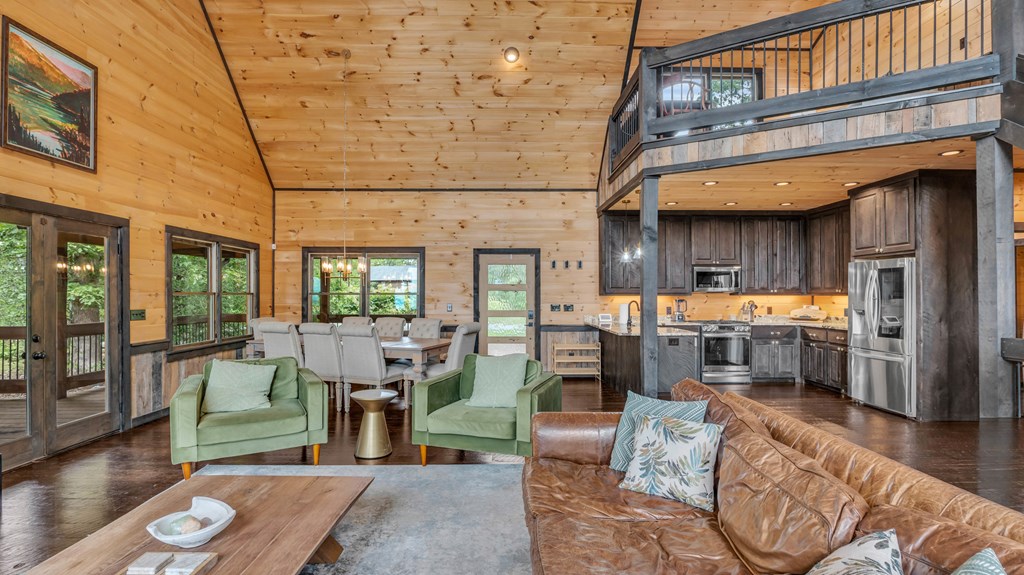 418487 Mineral Bluff Residential