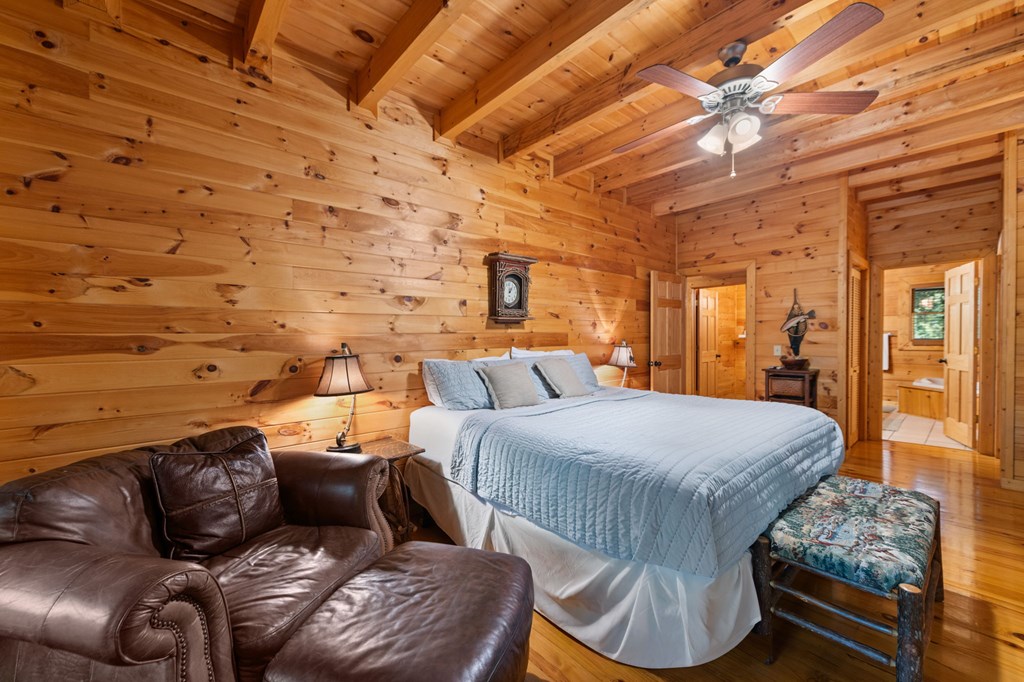 418492 Mineral Bluff Residential