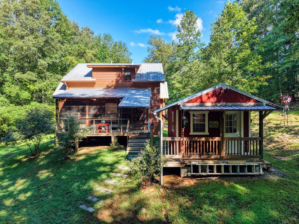 418493 Young Harris Residential