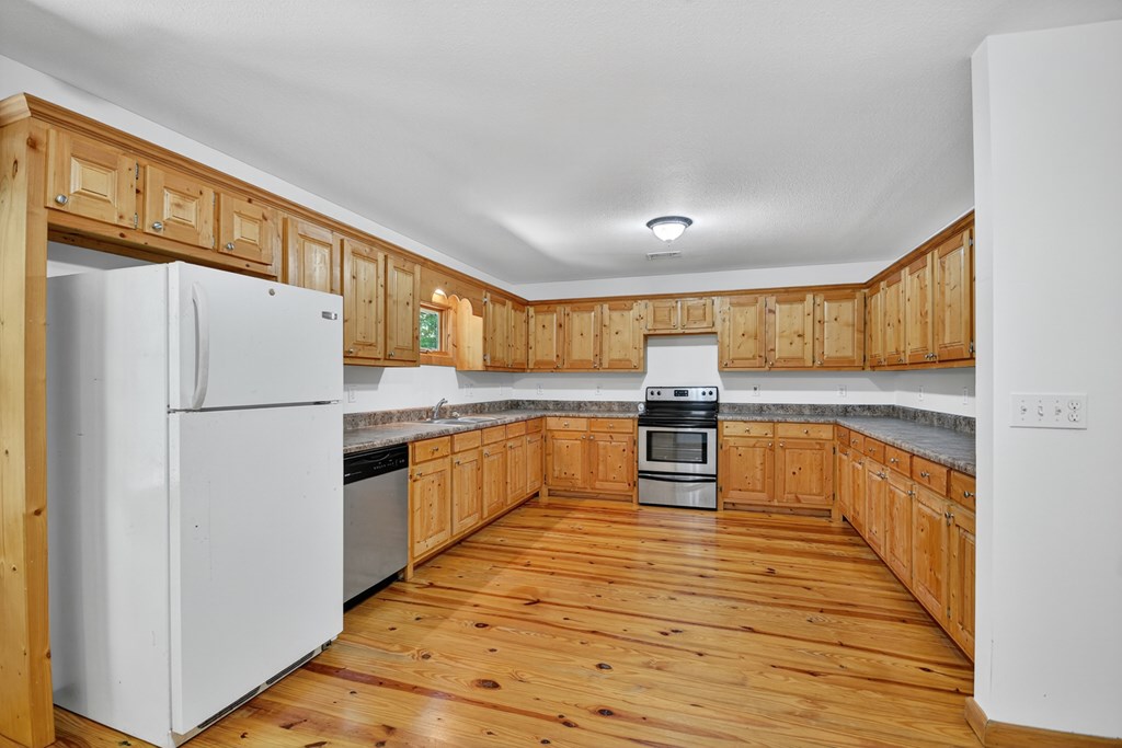 418501 Mineral Bluff Residential