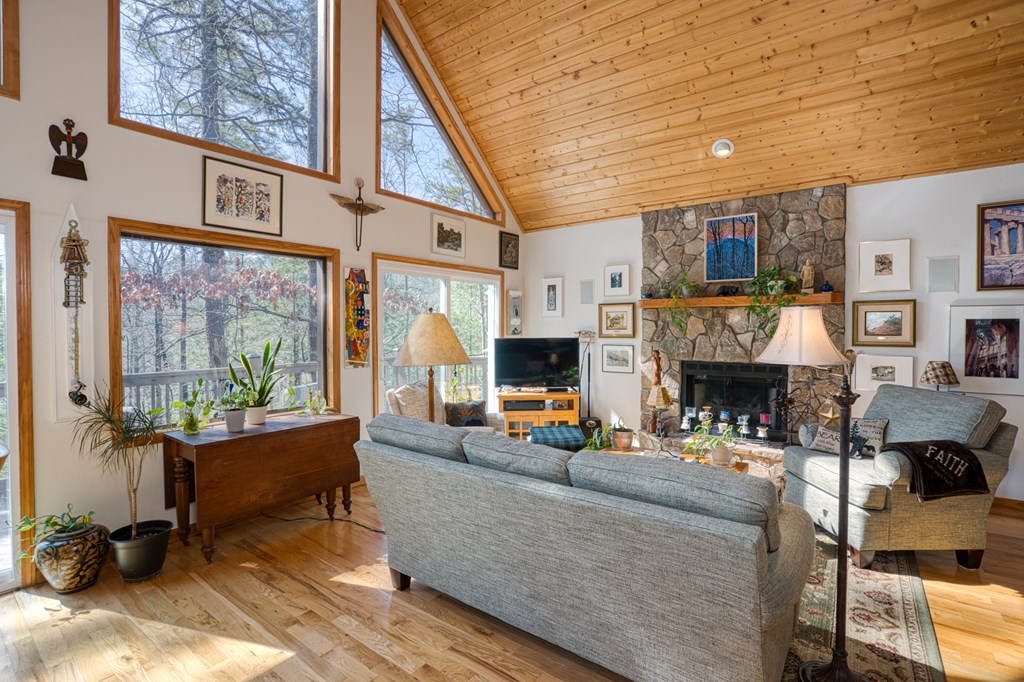 418525 Murphy Residential