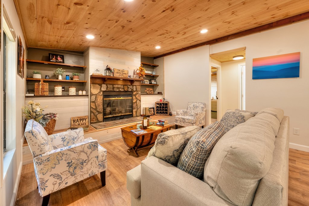 418554 Blairsville Residential