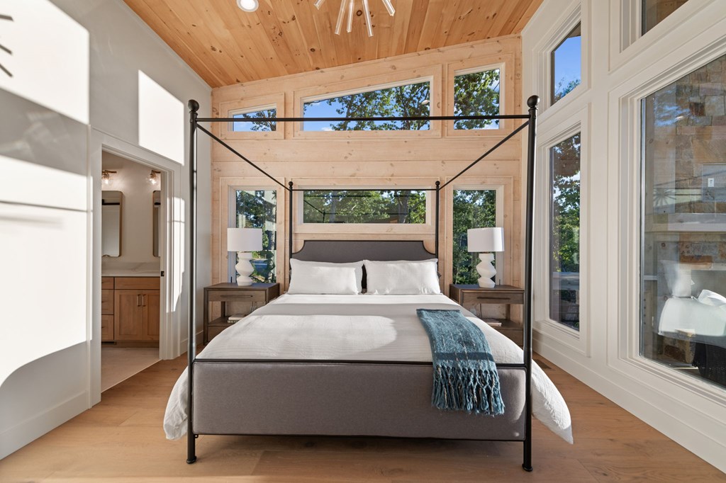 418565 Mineral Bluff Residential