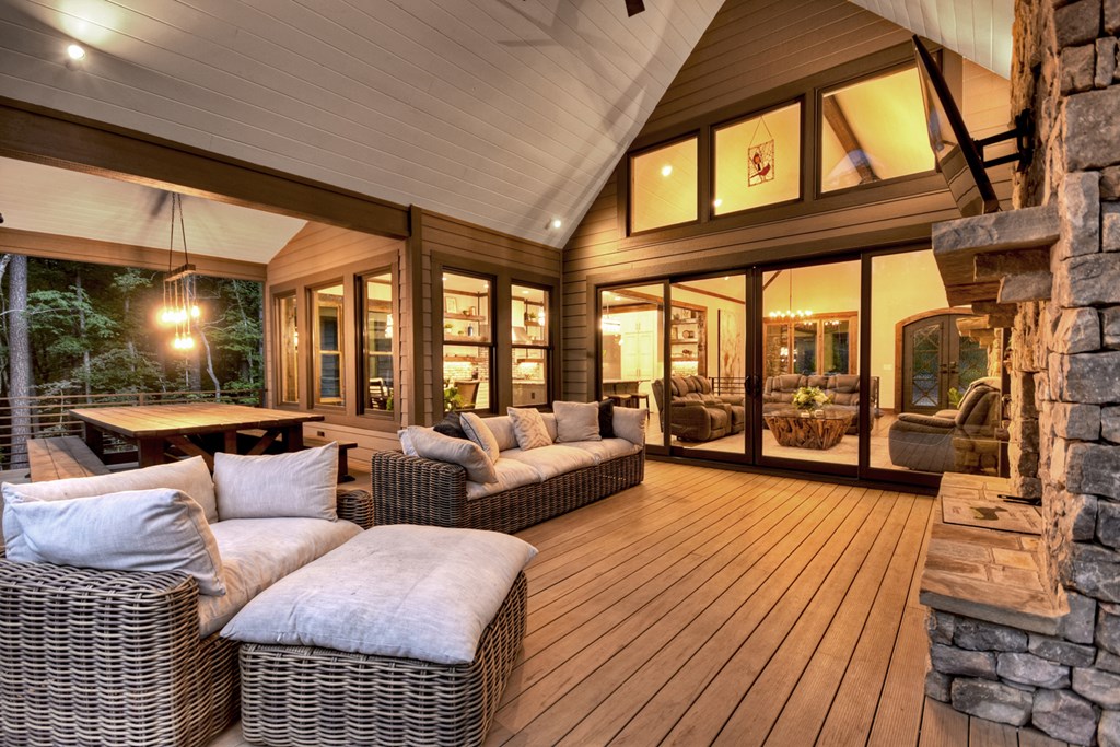 418571 Mineral Bluff Residential