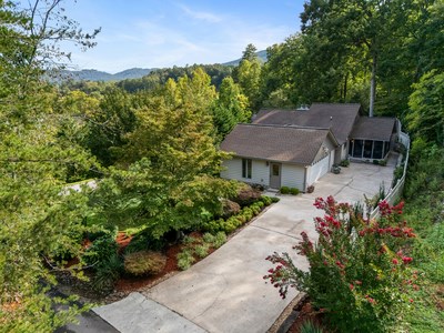 418572 Young Harris Residential