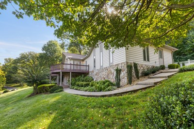 418572 Young Harris Residential