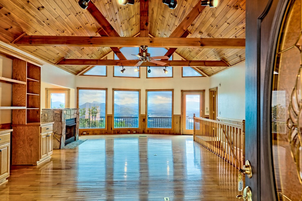 418583 Hayesville Residential