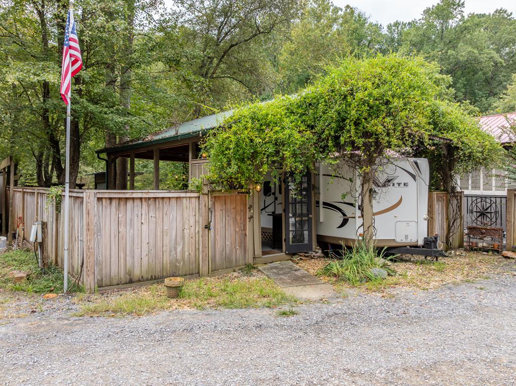 418592 Ellijay 
