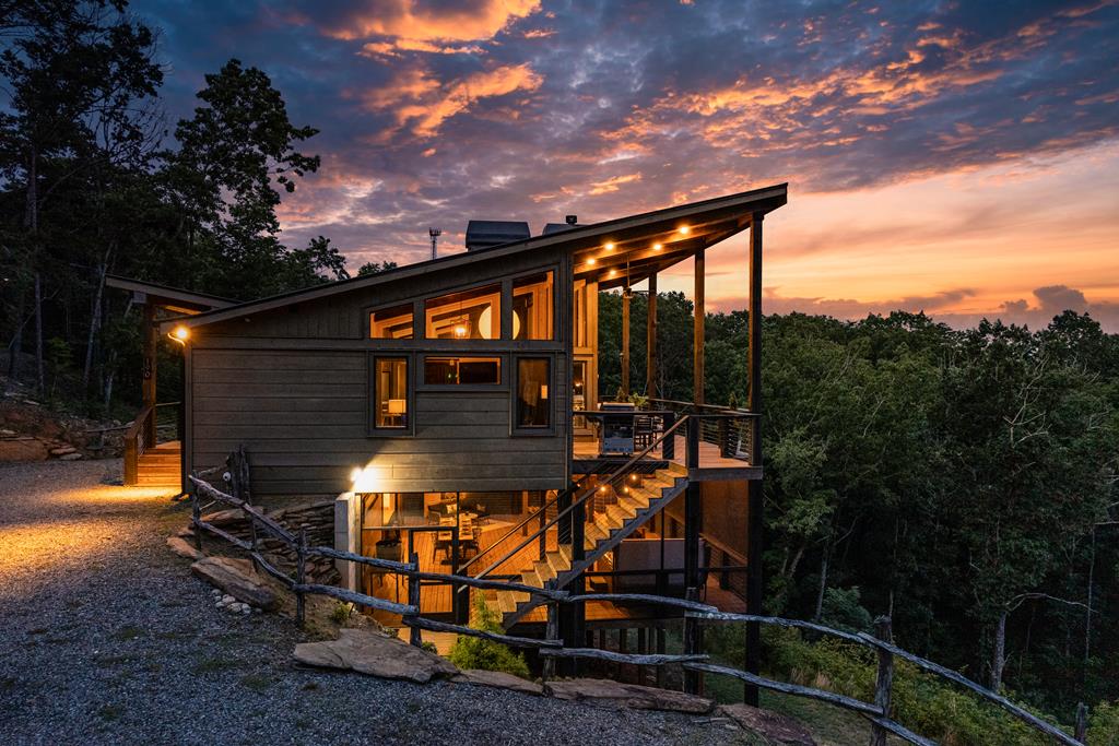 418593 Blue Ridge 