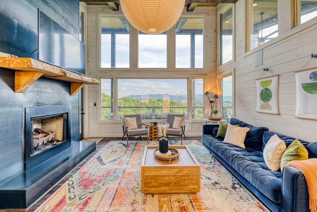 418593 Blue Ridge Residential